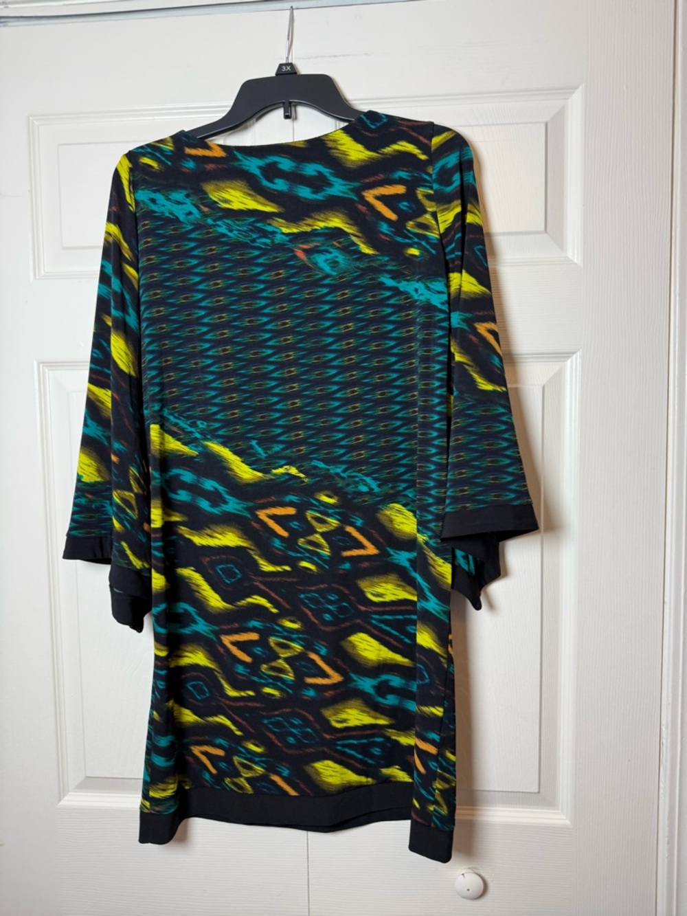Emma & Michele Geometric Flared‎ Sleeve Dress - Picture 4 of 7